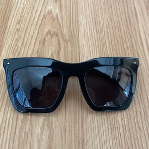 Dezi Fall back Sunglasses